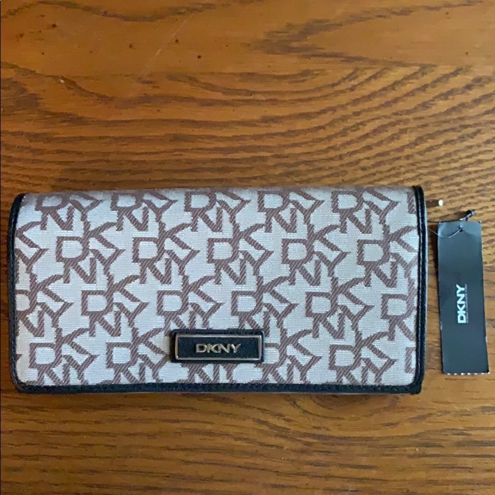 DKNY Jacquard Wallet Brown Tan